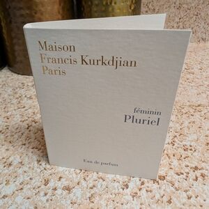 Women's White Gold N Blue Card